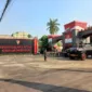 Situasi Memanas Di Depan Mako Brimob Depok, Massa Dibubarkan Gas Air Mata