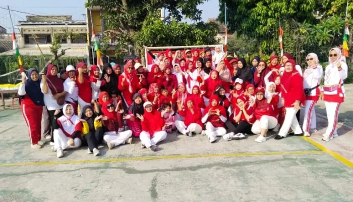 Semangat HUT RI ke-80, Warga RW 12 Bojong Baru Gelar Lomba Kebersihan