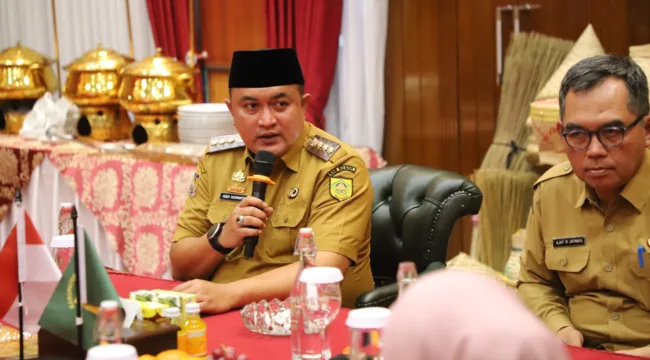 Bupati Bogor Rudy Susmanto Apresiasi Tokoh Pendidikan dan Sosial