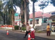 Polsek Wanaraha Atur Lalulintas,Lqncarkan Arus Pagi Hari