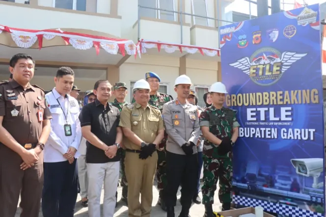 
					Polres Garut Bersama Forkopimda Resmikan Groundbreaking ELITE statis