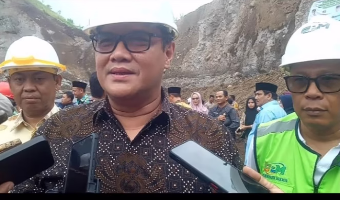 Komitmen Bersama Jaga Kelestarian Alam: Kemenag Jabar Hadiri Program Penanaman Pohon di Lahan Reklamasi Tambang
