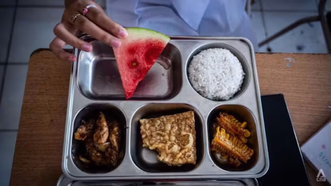 
					Menu Hiu Goreng Program MBG di Ketapang Jadi Sorotan Usai Keracunan