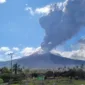 Gunung Lewotobi Laki-laki Erupsi