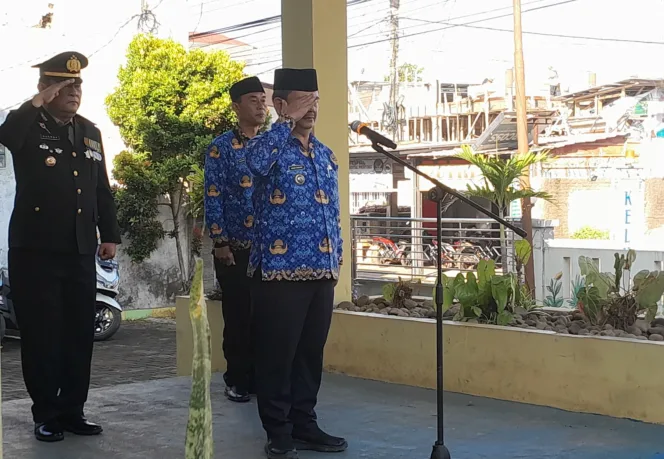 
					FORKOPIMCAM Malangbong Gelar Upacara peringatan Hari Kesaktian Pancasila Dihalaman Gedung Kecamatan