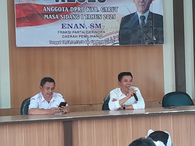 
					Anggota DPRD Garut Fraksi GERINDRA Komisi 1 Gelar Reses di Aula kecamatan Malangbong