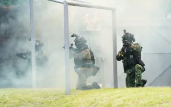 Aksi Prajurit Marinir Pukau Panglima Australia