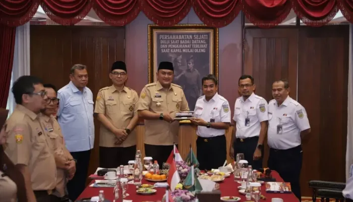 Bupati Bogor dan PT KAI Perkuat Sinergi Kembangkan Sistem Transportasi Terpadu