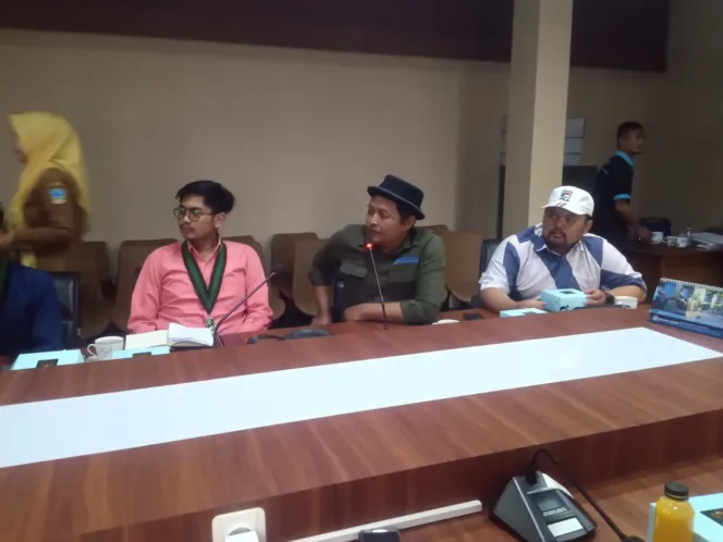 
					Ketua PERADI Garut Syam Yousef Djojo SH,.MH Paparkan Kode Etik dan Tata Beracara BK Bersama Badan Kehormatan DPRD Garut