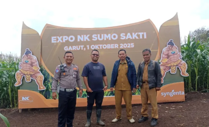 
					Polsek Karangpawitan Cek Panen Raya Di Sindangpalay, Dukung Ketahanan Pangan Nasional