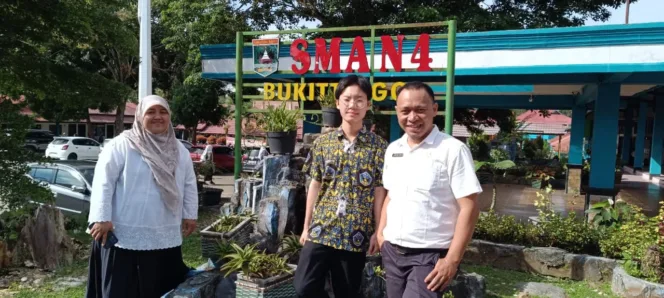 JAPANESE SPEAKERS’ FORUM 2025 : JOSHUA SHELO SISWA SMAN 4 BUKITTINGGI WAKILI INDONESIA DI AJANG INTERNASIONAL BANGKOK 