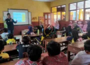 Polres Garut Hadir ke sekolah: Sidokkes Beri Edukasi Dan Ajak Siswa SDN 1 dan 2 Terapkan Hidup Disiplin Sejak dini
