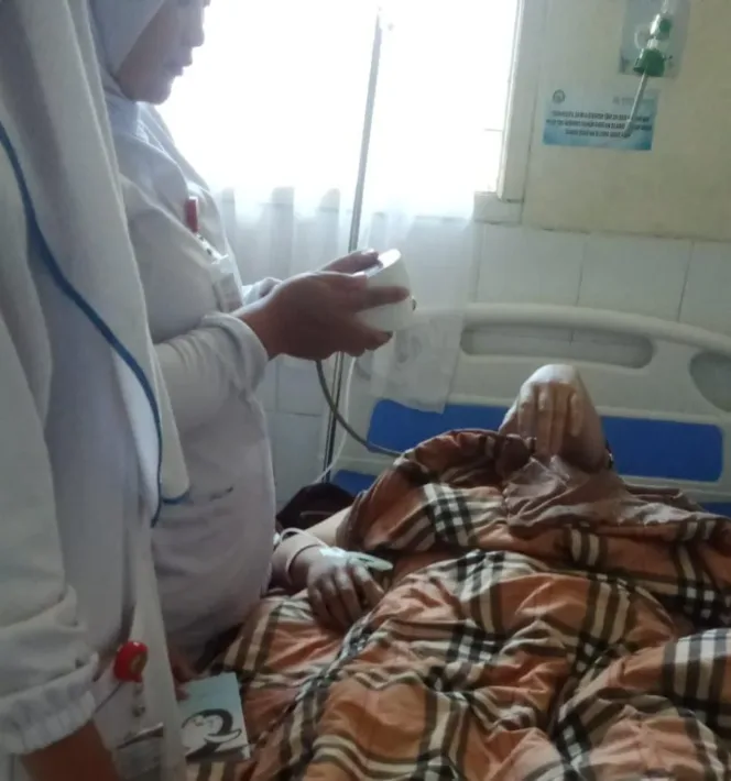 
					Pasien Iis Tohiroh Asal Bungbulang Jalani Operasi di RSU dr. Slamet Garut