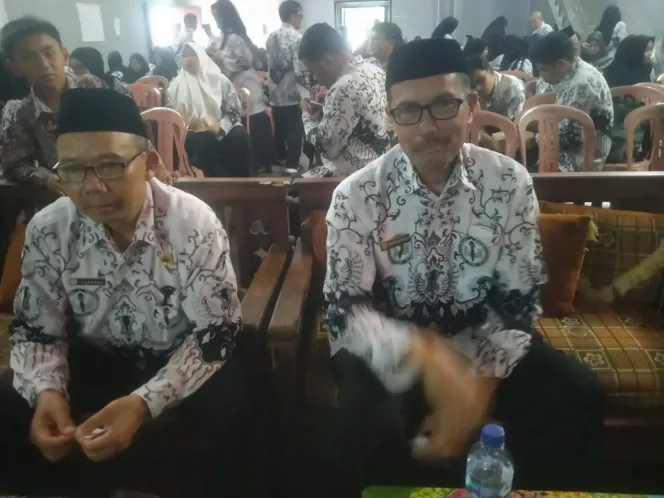 
					E.Kostaman S.Pd M.M.Pd Unggul Kadidat Ketua PGRI Kecamatan Salawu 5 Tahun Kedepan