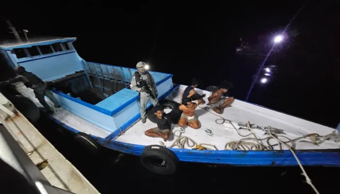 Bakamla RI Gagalkan Aksi Perompakan di Perairan Kaltim, 5 Pelaku Diamankan