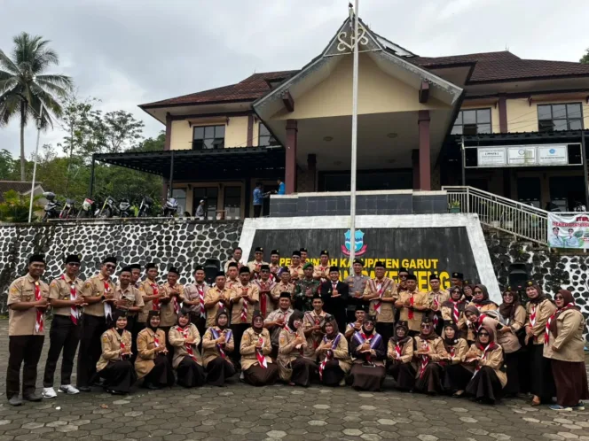 PGRI Pakenjeng Ikut Upacara Sumpah Pemuda di Halaman Kecamatan