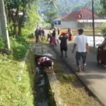 Warga RW 04 Lestarikan Budaya Gotong Royong Lewat Jumsih Warga RW 04 Lestarikan Budaya Gotong Royong Lewat Jumsih