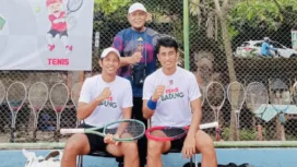 Pasangan TNI AD Duo Made & Kadek