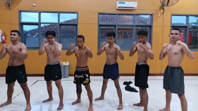 Persiapan Atlit MMA Dan Sambo Berlatih Hadapi Babak Kualifikasi