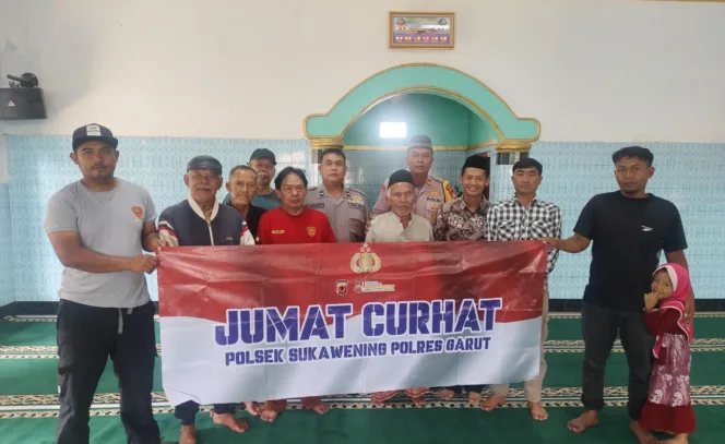 Polsek Sukawening Gelar Jum’at Curhat Di Mesjid Al-Barokah Perkuat Sinergitas