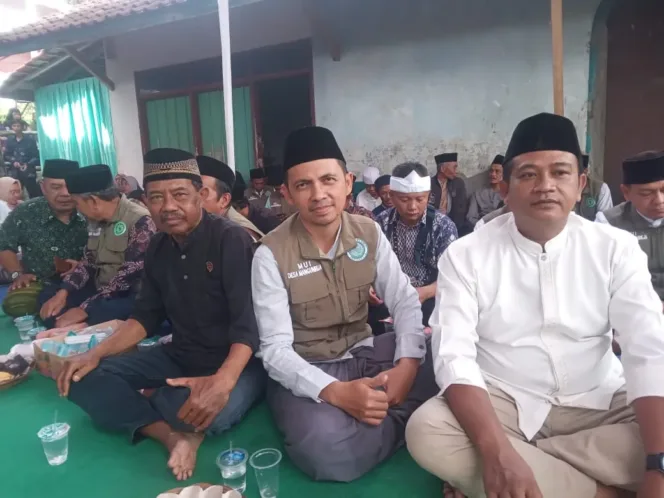 MUI Desa Mangunreja Berikan Santunan Jompo, Santri Dan Yatim