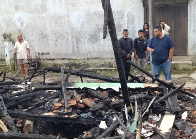 Yudha Puja Turnawan,Dari Jakarta Menuju Cilawu Berbakti Bantu Rumah Kebakaran DI Cilawu