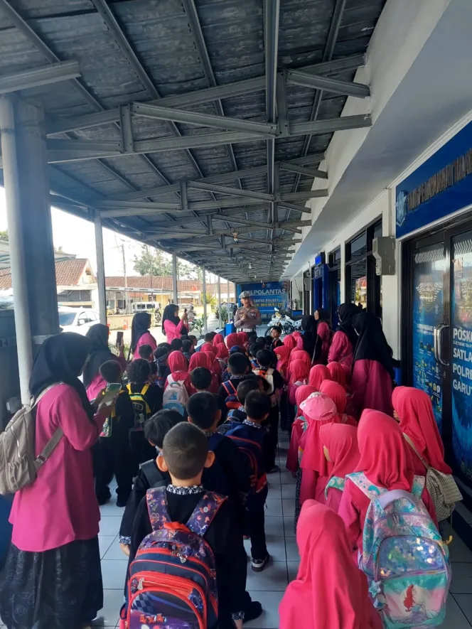 Polres Garut Dapat kunjungan dari TK.Rabbani Dalam Acara Anak Sahabat Polisi