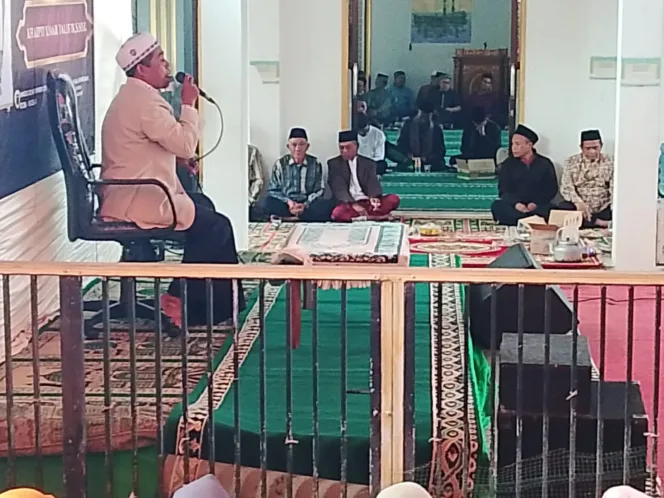 Tabligh Akbar Desa Cigadog : Tingkatkan Iman Dan Taqwa