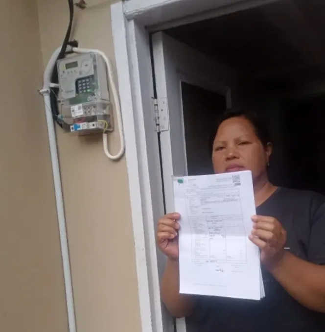 41 Bantuan Listrik Jabar Caang: Ibu Ida Warga Desa Sukabakti Mendapatkan Listrik Gratis