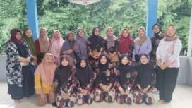 Ibu-ibu Posyandu RW 12 dan Program Kesehatan Lansia
