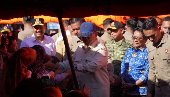 Presiden RI Tinjau Lokasi Bencana Tapanuli Tengah dan Padang