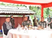 Pangdam XIV/Hasanuddin Gelar Baksos Hari Juang Kartika, Dandim 1408/Makassar Pimpin Joyride Mobil Maung Dorong Kedamaian di Kecamatan Tallo