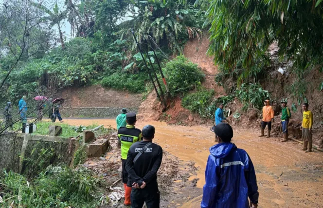 Polsek Banjarwangi Laksanakan Patroli Mitigasi Pasca Bencana