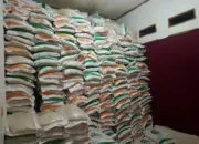 Desa Sukamulya Terima Cadangan Beras Pemerintah Dan Minyak Goreng