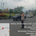 Menjelang H-2 Tahun Baru 2026 Bhabinkamtibmas Polsek Tarogong Kidul Aiptu Dadan Sopian Sigap IMG_20251230_161606