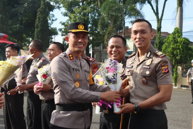 139 Personel Naik Pangkat, Kapolres Garut Tekankan Profesional Dan Pengabdian
