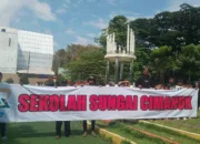 Peringati Hari Pohon Sedunia, Komuninas SSC Tanami Dan Rawat Tugu Peringatan Di Teras Cimanuk