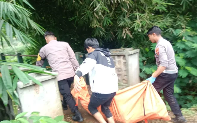 Polsek Banyuresmi Evakuasi Temuan Mayat Tanpa Identitas