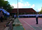 Polsek Pameungpeuk Jadi Pembina Upacara di SMAN 5 Garut, Sampaikan Maklumat Kapolda Jabar