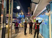 Sat Samapta Polres Garut Laksanakan Patroli Jalan Kaki Di Wilayah Perkotaan