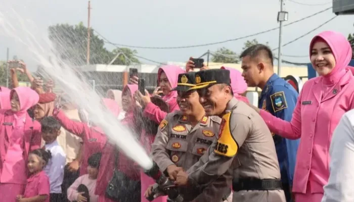 Kepala Dinas Damkar Turut Bangga dan Ucapkan Selamat kepada 139 Personel Polres Garut atas Kenaikan Pangkat