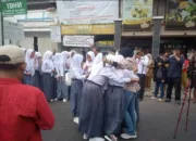 Jeritan Tangis Anak Sekolah YBHM: Sekolah Digembok, Harapan Terhalang