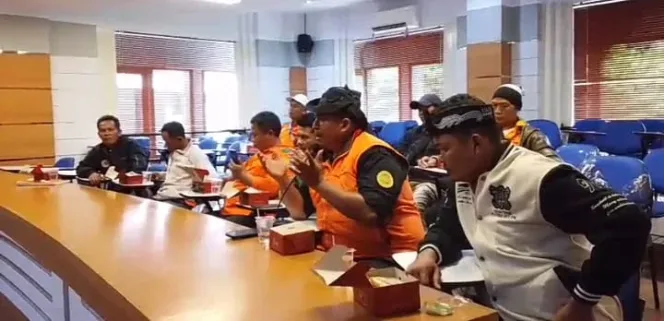 Protes Klaim Sepihak, Aliansi Relawan Rentan Geruduk Kantor Sekda Garut