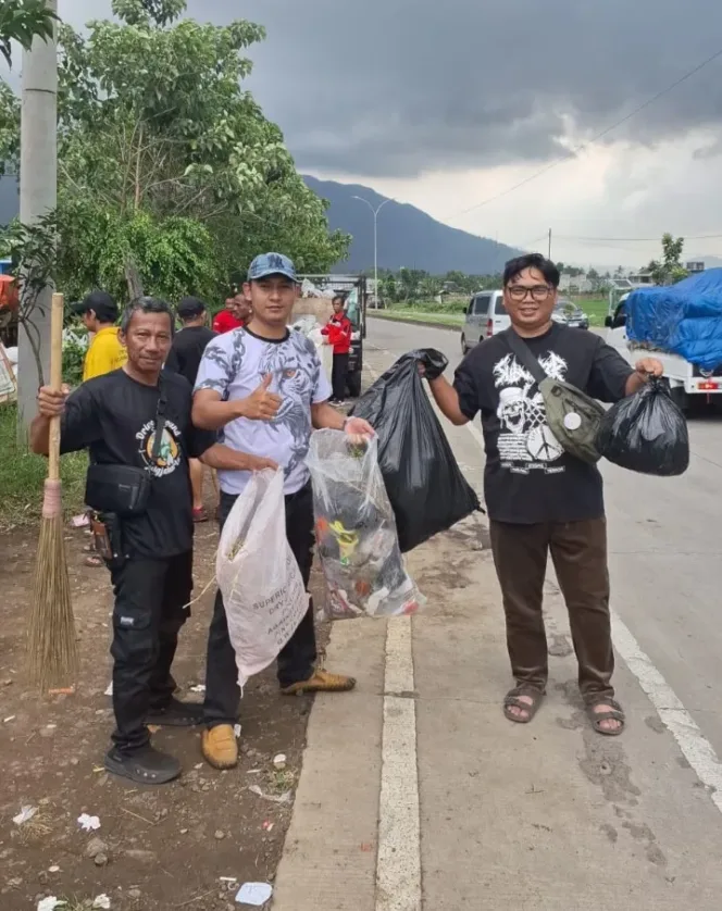Dari UMKM hingga Sampah: Abah Muda (212) Penggiat Sosial Soroti Jalan Ibrahim Aji Garut