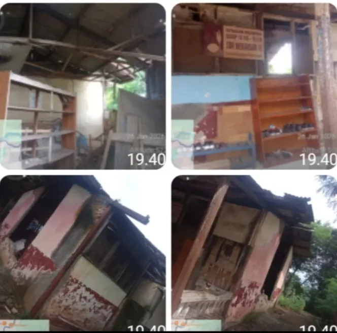 Sebagian Ruang Kelas SDN Mekarsari 3 Cibatu Ambruk