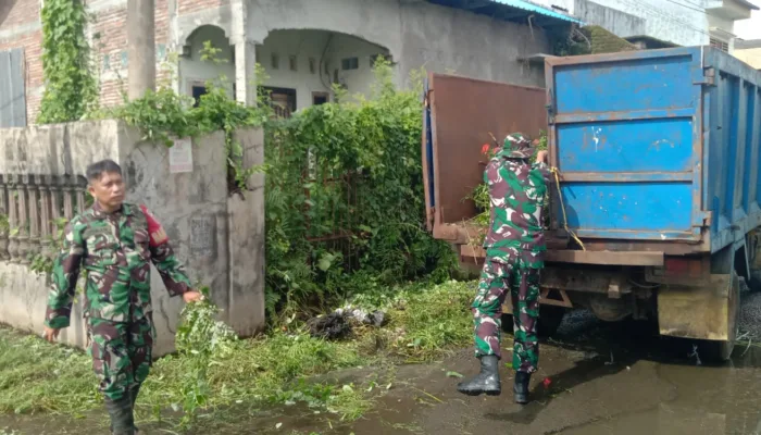 Koramil 1408-12/Tamalanrea Gelar Karya Bhakti, Antisipasi Banjir di Musim Hujan Dikelurahan Buntusu Kecamatan Tamalanrea